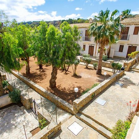 Sanvitotour- Residence Il Baglio Сан Вито ло Капо Екстериор снимка